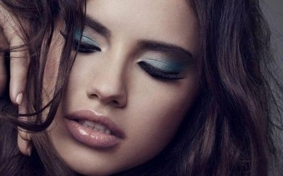 Fard de ochi cu pietre foto, make-up pentru ochi