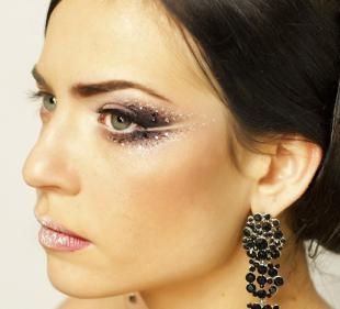 Fard de ochi cu pietre foto, make-up pentru ochi