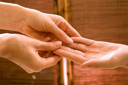Masajul degetelor mâinilor pentru vivacitate și stare bună de sănătate