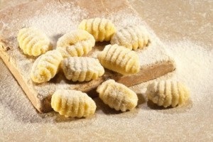 Gnocchi - găluște de cartofi italiene - bucătărie italiană - blog Italia