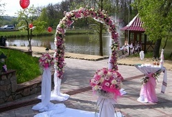 esküvői dekoráció virágok ajánlásokat kezdőknek