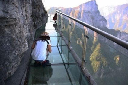 Pista de agățare periculoasă (china)