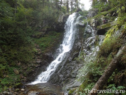 Visszajelzés hegyi juhar és Alekszejev Falls, Primor, thetravelblog