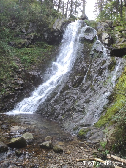 Visszajelzés hegyi juhar és Alekszejev Falls, Primor, thetravelblog