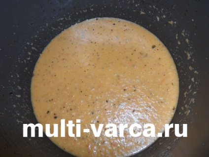 Supă de legume cu varză și roșii într-o multivarcă