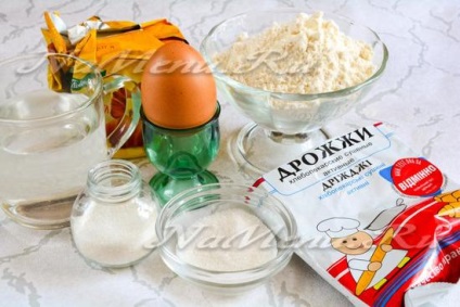 Pogácsákat gombával sült egy serpenyőben, recept fotó