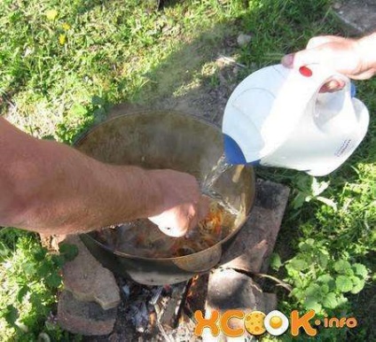 Tatar pilaf a tűz - a recept bárány bográcsban
