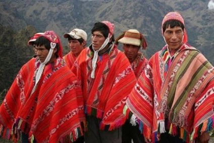 Poncho pentru bărbați (44 de fotografii) mexicană, cu glugă