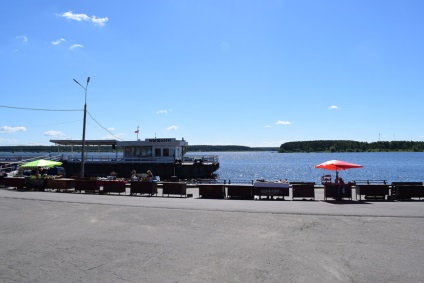 Pe ambele maluri ale orașului Volga, un sfat de la turismul ivan_jakunin-1
