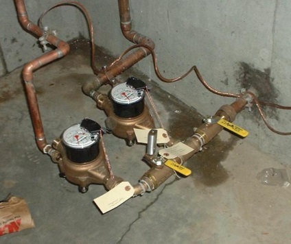 Regulile pentru instalarea contoarelor de apă într-un apartament cu propriile mâini