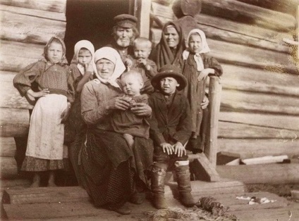 Familii ruse înainte de revoluție, casă de casă, mulți copii, bunicul și bunica