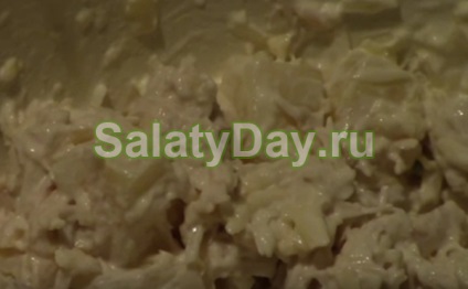Salată cu ananas și brânză - gustări pentru întreaga familie în zilele de sărbătoare și în zilele de rețetă cu fotografii și clipuri video