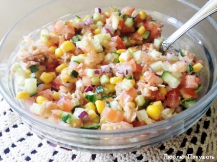 Salată cu mâncăruri de gatit cu ton și mâncăruri de porumb rapidă, delicioasă și ieftină