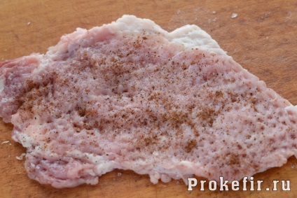 Schnitzel din carne de porc într-o tigaie fără pâine în carne de mânzat moale - rețetă cu fotografie pas cu pas