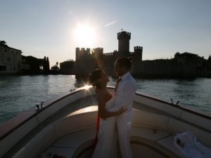 Ceremonia de nunta pe o inregistrare de nunta la yacht - outbound in italia