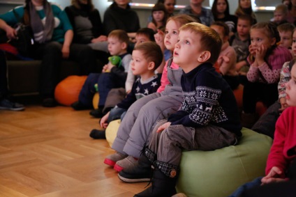 Asta! - pe scenă - cu bucurie! În Tomsk - bufon - a avut loc festivalul teatrelor de păpuși amatori