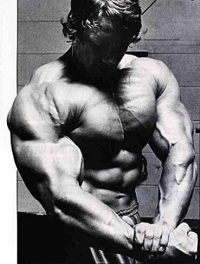 Arnold Schwarzenegger sfaturi de formare pentru piept și spate, corp bomba