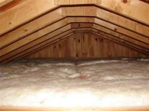 Încălzirea tavanului într-o casă privată cu propriile fotografii, video și diagrame