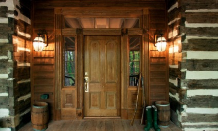 Variante ale pridvorului casei din lemn fotografie