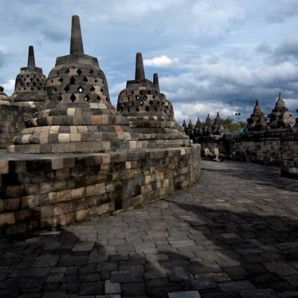 Templul lui Borobudur din Indonezia