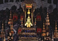 Temple of the Emerald Buddha - a történelem, a terület, látogatás feltételeit -, hogyan kell elérni