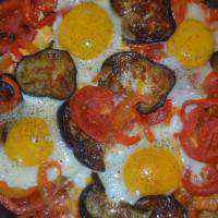Ouă amestecate cu roșii, vinete, piper și ceapă (rețetă cu fotografie)