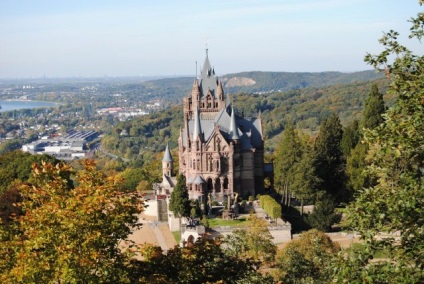 Kastély Schloss Drachenburg