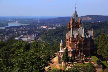 Schloss Drachenburg în Germania