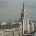 Clădirea din Moscova, o clădire fotografică a unei pajiști din Piața Smolensk