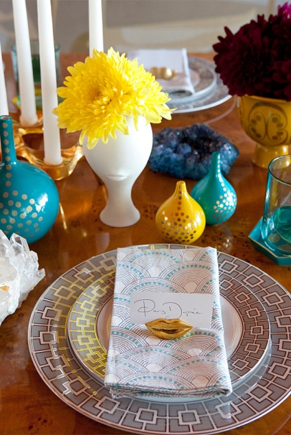 10 Idei creative pentru decorarea unei mese pentru o vacanță