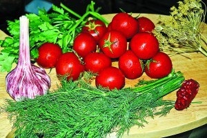 2 Rețetă unică pentru decaparea tomatelor în grabă