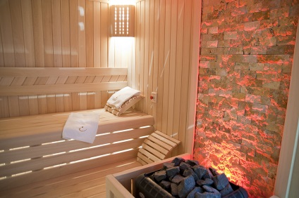 Care este diferența dintre o saună finlandeză și o baie rusă