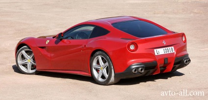 Ferrari f12 berlinetta accelerează la sute în 3, 1 secunde, totul despre mașini