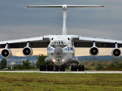 Il-76 avionul de transport militar, caracteristicile tehnice ale Tth, istoria construcției,