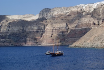 Cum ajungeți și ce să vedeți în Santorini pentru o taxă de 1 zi