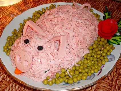Cum sa faci o salata sub forma de porc