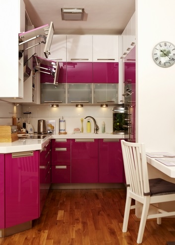 Hogyan válasszuk ki a konyhai bútorok színterét, a luxus és a kényelmet