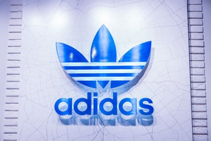 Ceea ce arată noul magazin de originale adidas în revista kyiv - dtf, nu ia fals