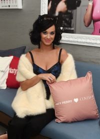 Marca cosmetică la acuzat pe Katy Perry de plagiat