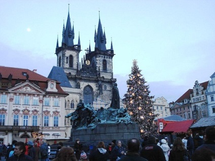 Unde este cel mai bun mod de a merge la Crăciun în Europa