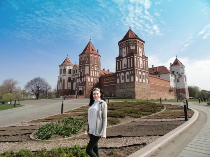 Castelul Mir de ochii unui străin, rus vs francez