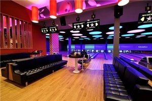 Modele pentru promovarea cluburilor de bowling în industria de divertisment