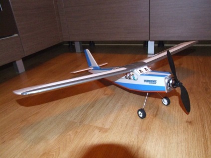Prezentare generală a modului de realizare a unui model de avion