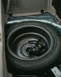 A nissan almera hatchback (2000 g) felülvizsgálata