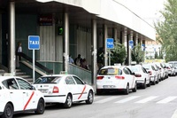 Caracteristicile taxiurilor în Spania - cum să rezervați un taxi, tarif, taxi de apă, beneficii