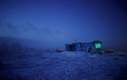 Oimyakon în timp ce trăiesc la Polul Rece (19 fotografii)