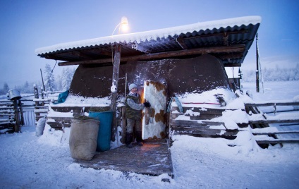 Oimyakon în timp ce trăiesc la Polul Rece (19 fotografii)