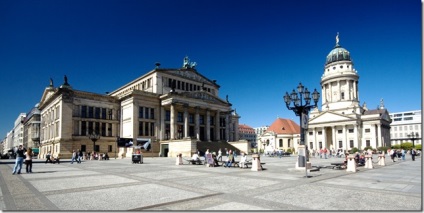 Piața Gendarmenmarkt din Berlin