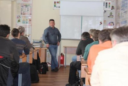 Instruirea instructorilor în conducerea în St. Petersburg, centrul de instruire a șoferilor smartdrive