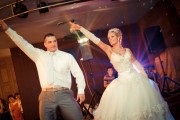 Vicces esküvői tánc, eredeti esküvői tánc, esküvői tánc csavarral